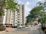 3bhk flat ocean park geted society