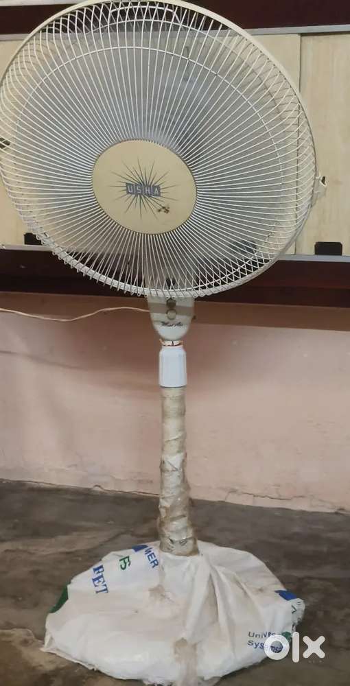 Usha Table fan Good working