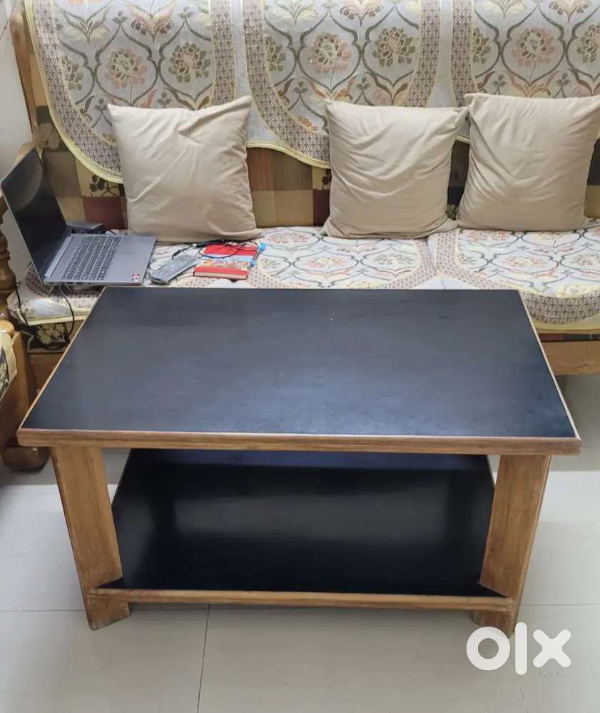 Sheesham Wood and Plywood Coffee table/Center table