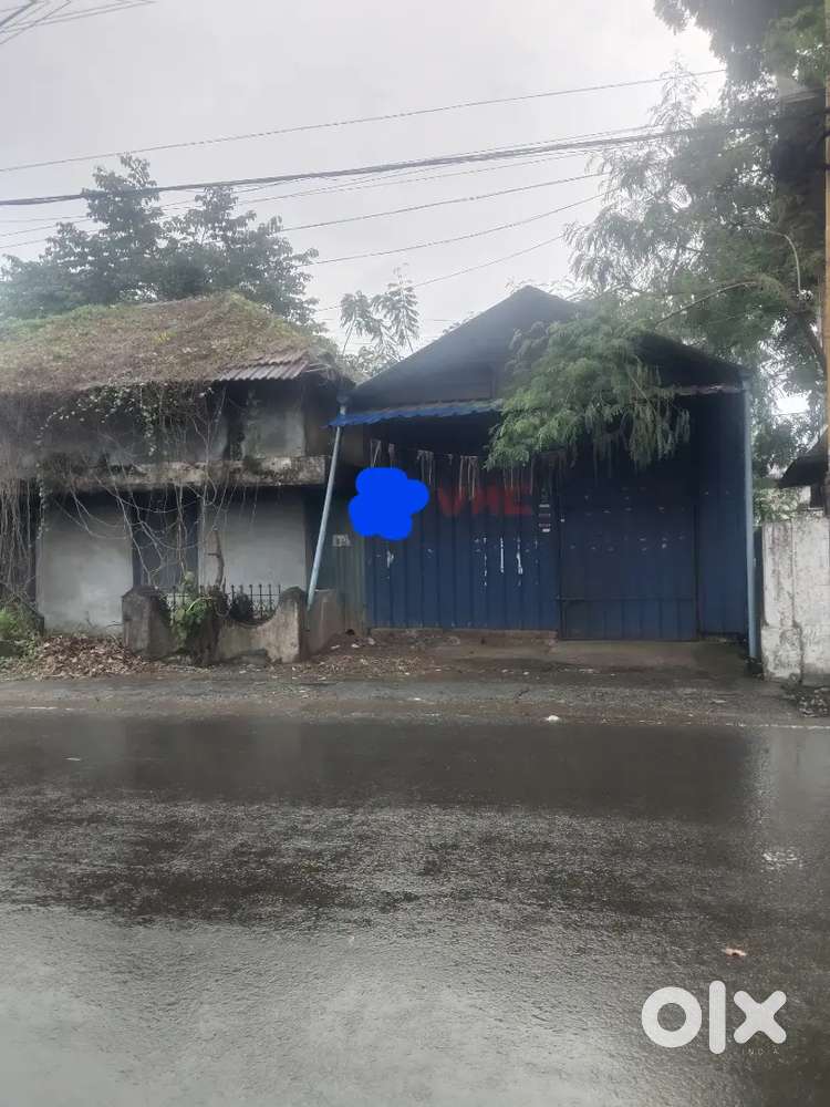 Thrissur west fort 1 cent plot 400 sqft shed price 30 lakh
