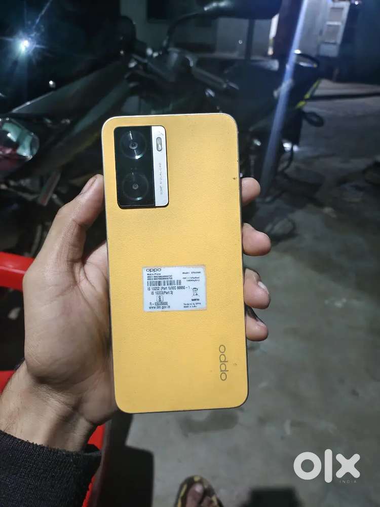 New phone hai oppo a77 4gb ram.storage 128 bill ke sath