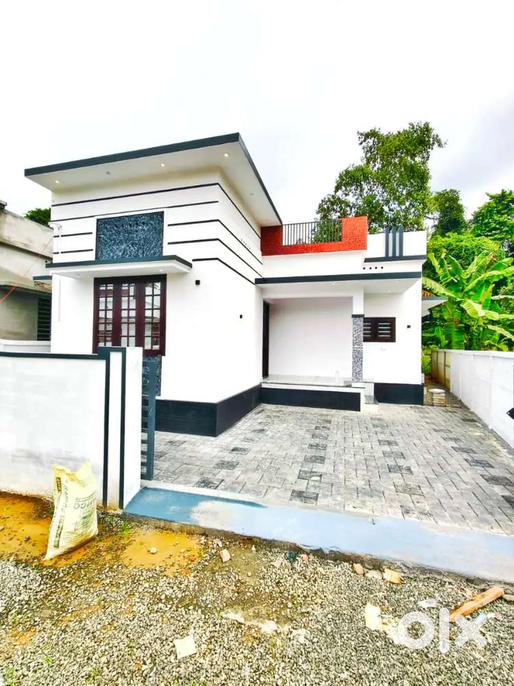 Varapuzha kongorpilly 3bhk new house near Aluva, kalamassery, Edapally