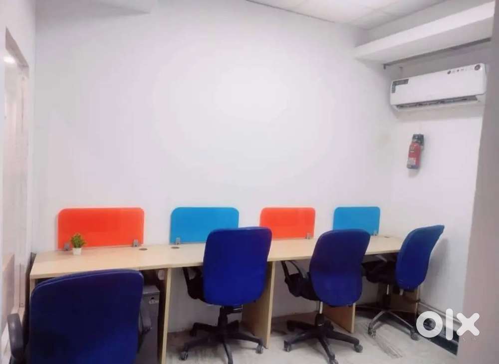1 Director Cabin 4 Workstation Fully Furnished Office Space For Rent