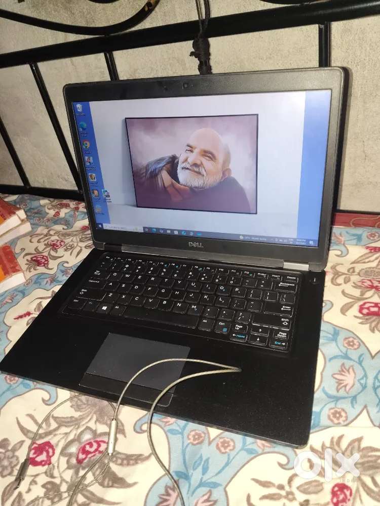 DELL LAPTOP IN VERY GOOD CONDITION  i5 7th Gen 8 GB RAM
