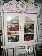 I have furniture for 1 year old I have to sell this furniture