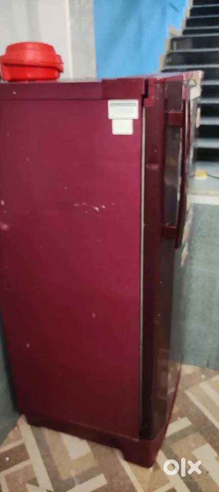 Single door refrigerator