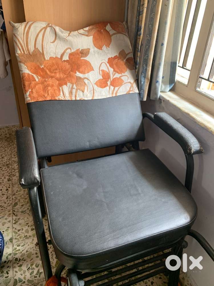 Chair for beauty parlour purpose