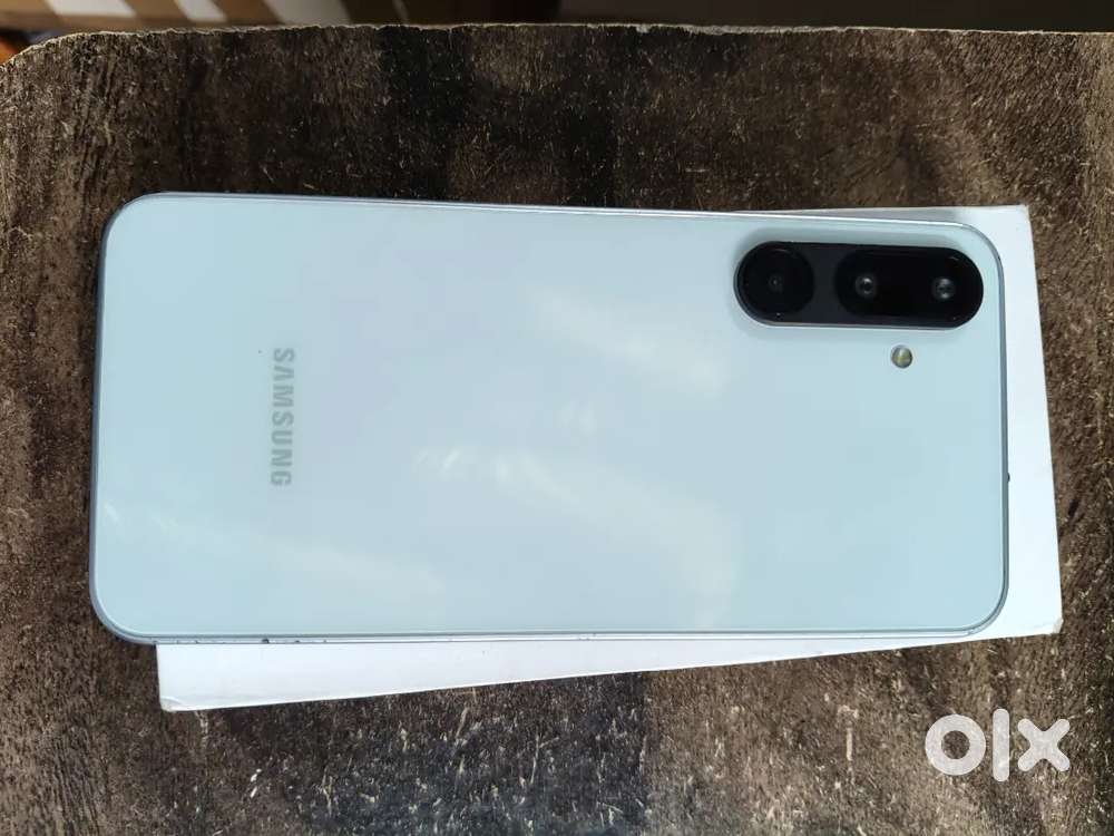 Samsung galaxy m165G.  6/128 .mint green