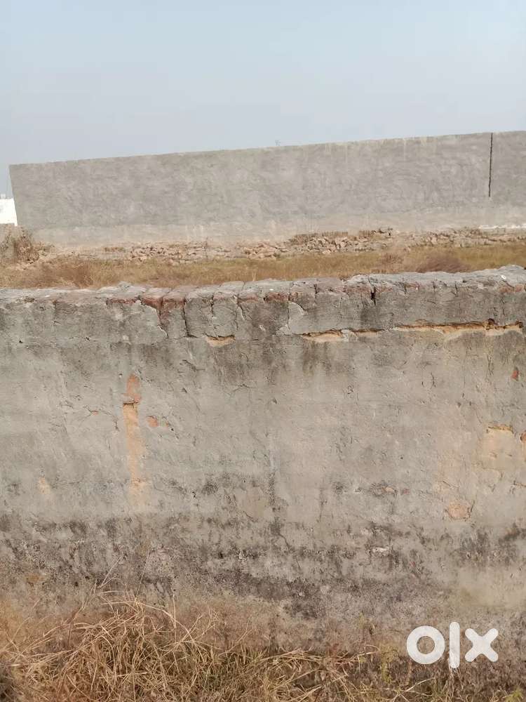 100 gaj plot Riyaz colony