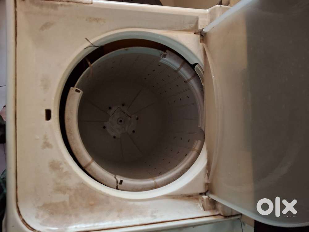 Semi automatic washing machine  2500 delhi