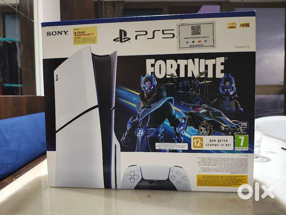 PS5 Disc Version under Warranty (Flawless Condition)