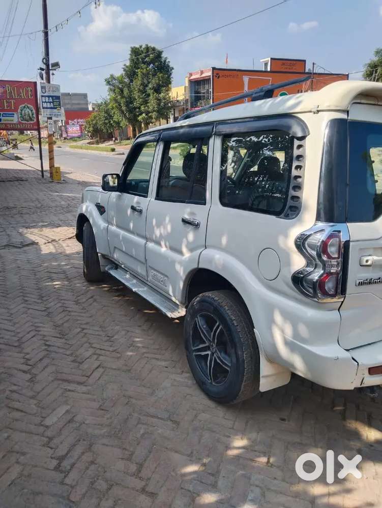 Mahindra Scorpio