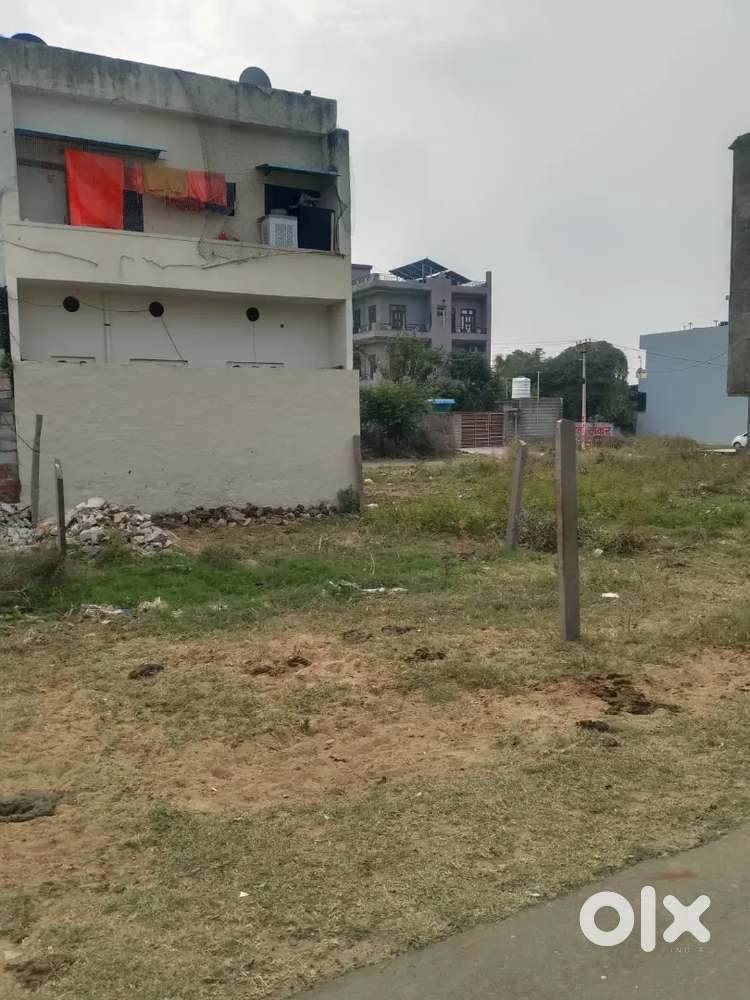 Todi nagar block A me 66 gaj me plot