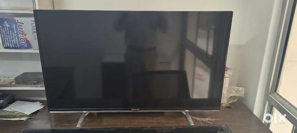 Panasonic 43 inch smart tv