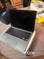Macbook Pro 13 Inch 2020 With touchbar