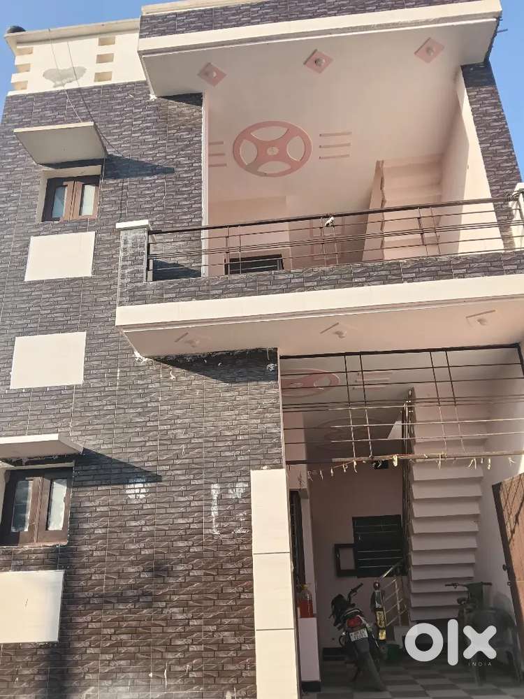 Beautiful Cornor kothi for Sale