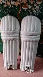 SG cricket batting pads ( leg guard)