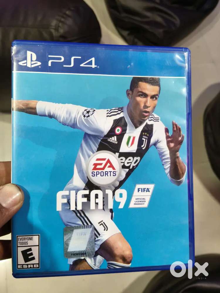 Play Station 4 Game CD sale Remote controller 2 pcs new condition