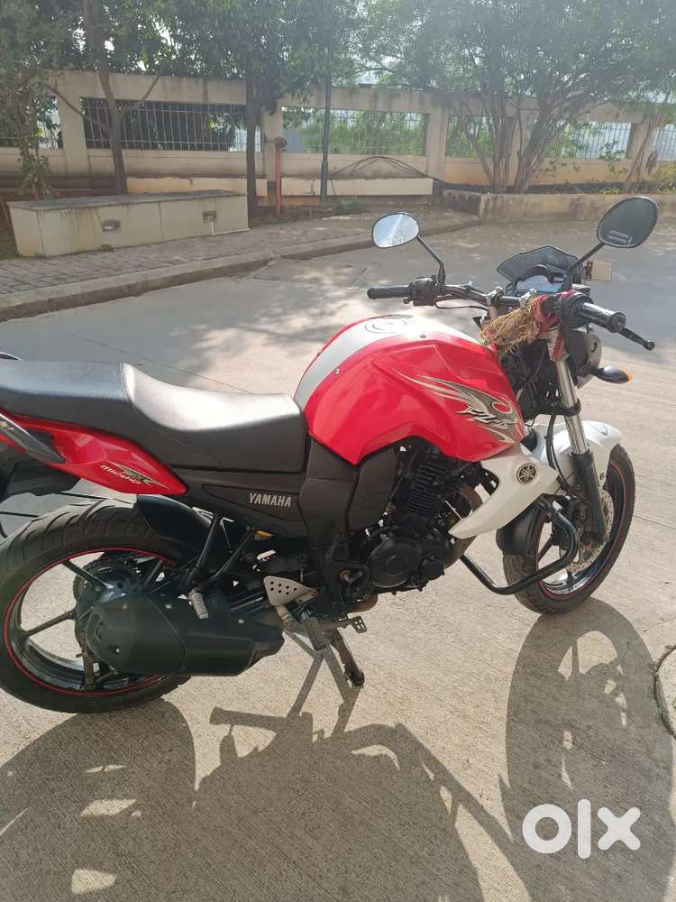 Well maintained Yamaha FZS bike for sale