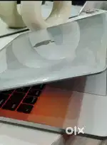 MacBook Pro 13 inch/intel i5/8gb/256gb