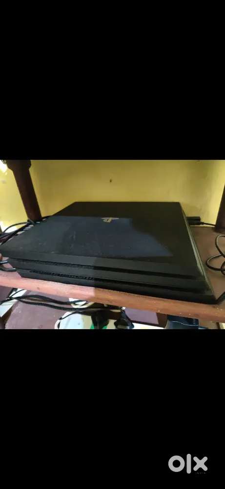 Ps 4 pro brand new