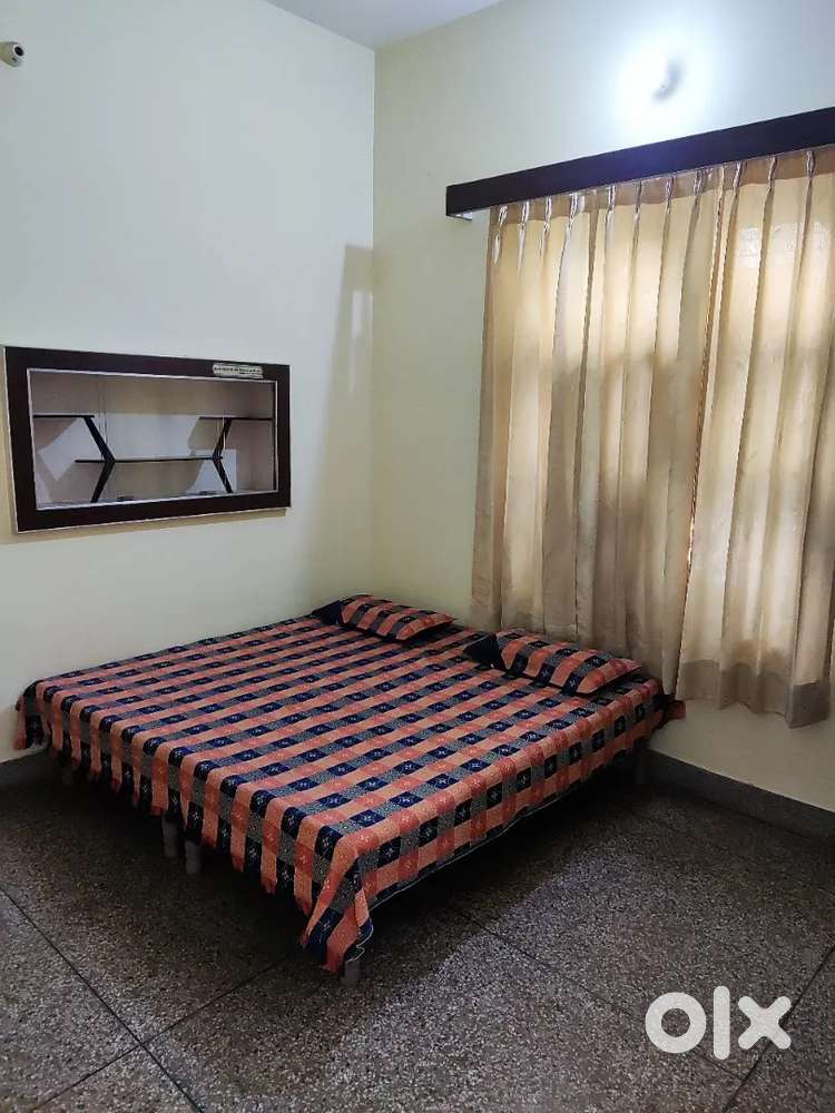 Room For Single Person Not For Couple OR Family