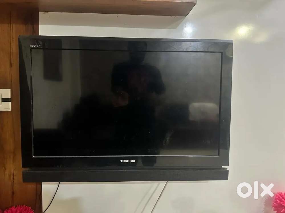 LCD 32inch TV
