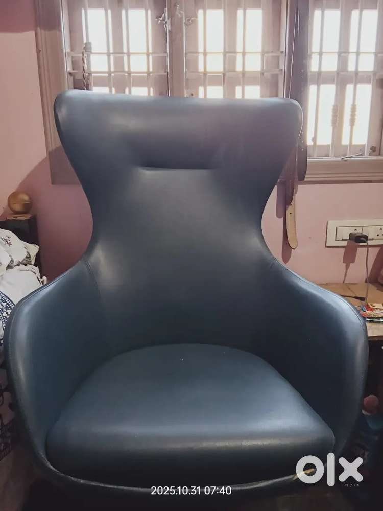 Chair,which feels good, comfortable