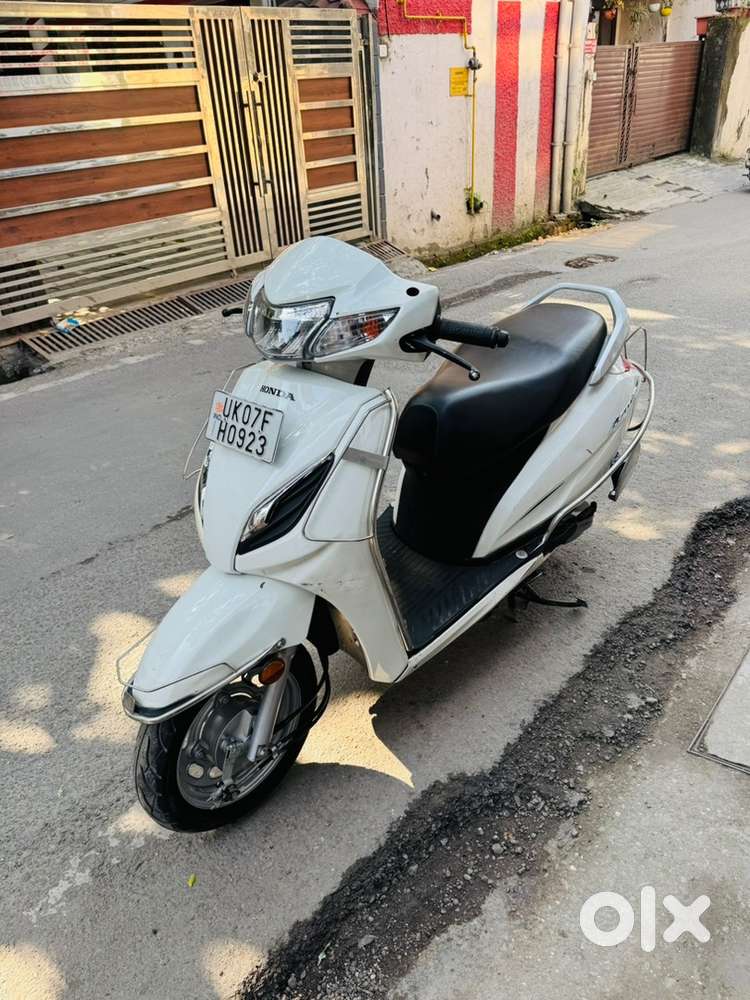 Honda Activa 6G 2022 Model km 11000 First Owner 90% loan facility