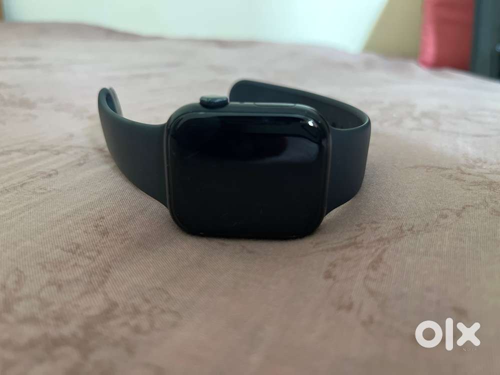 Apple Watch 8 45mm (GPS Only)