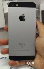 iPhone se 32gb 1st generation newly box pack handset model colour avai