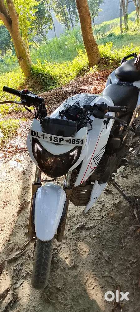 It's good condition and full modified delhi number bike hai