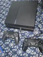 Ps4  500gb flawless condition with dualshock controller