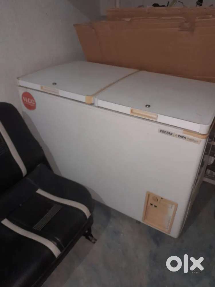 Voltas Double Door Fridge
