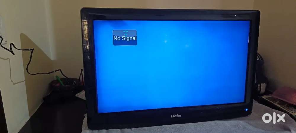 Hier LCD TV 32 with remote