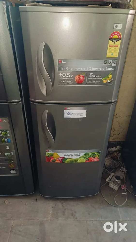 Lg samsung double door 240 liters medium size good condition available