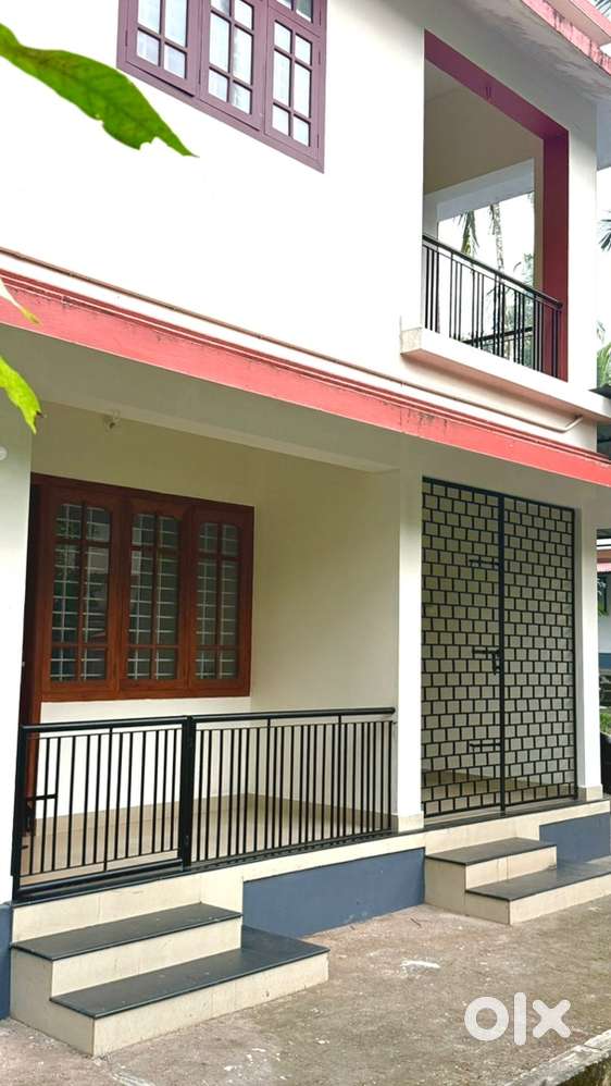 Home stay for ladies at iqra hospital only 3600 Self cooking available