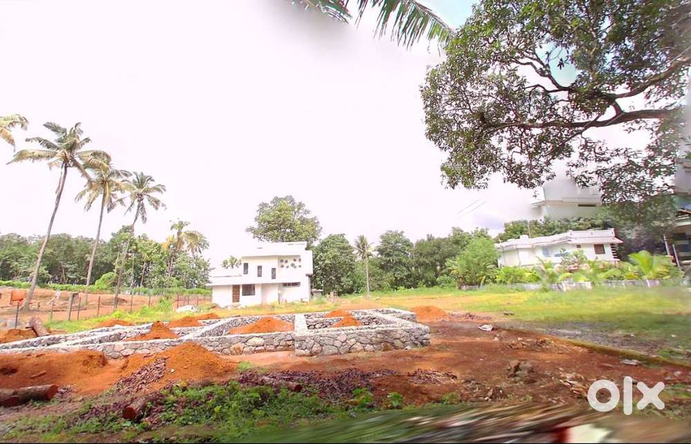 House Plots 8 cents to 14 cents at Koratty