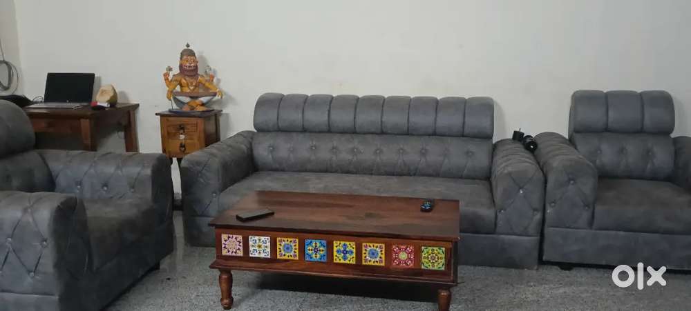 Sofa set 3+1+1