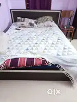 Damro queen size hydraulic bed (box)