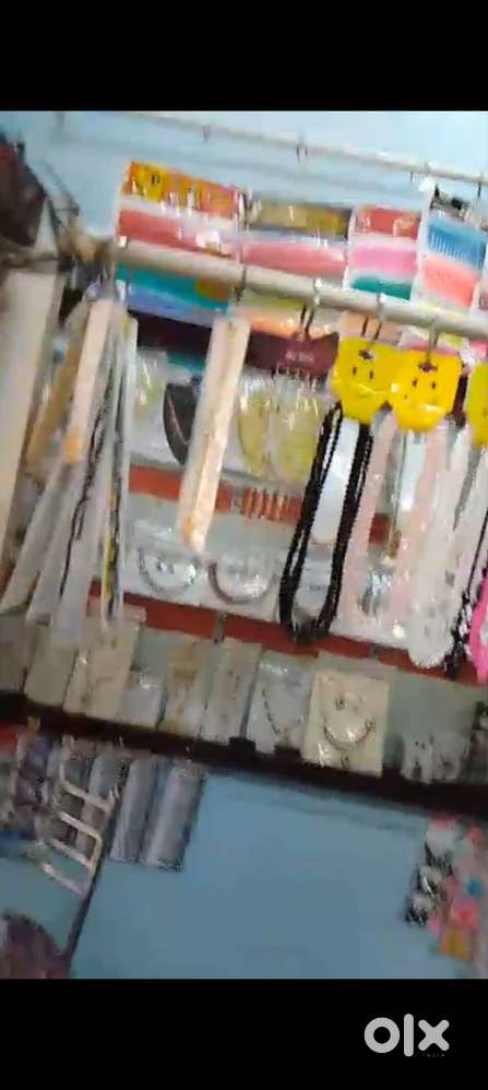 Sales girl ,age 20-38, required for ladies store shop.