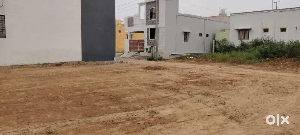 WALAJA RAFINAGAR SOUTH AND EAST CORNER PLOT  FOR SALES