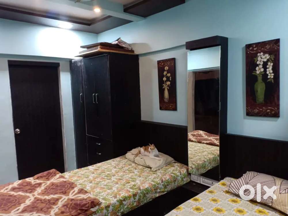 LUXURY AND SPACIOUS AIR CONDITIONED PG FOR GIRLS IN GOREGAON EAST