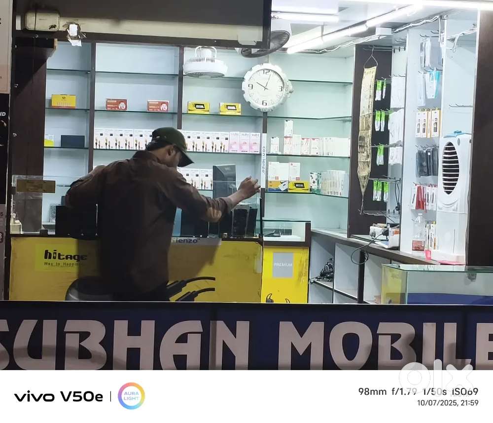Mobile service shop for rent