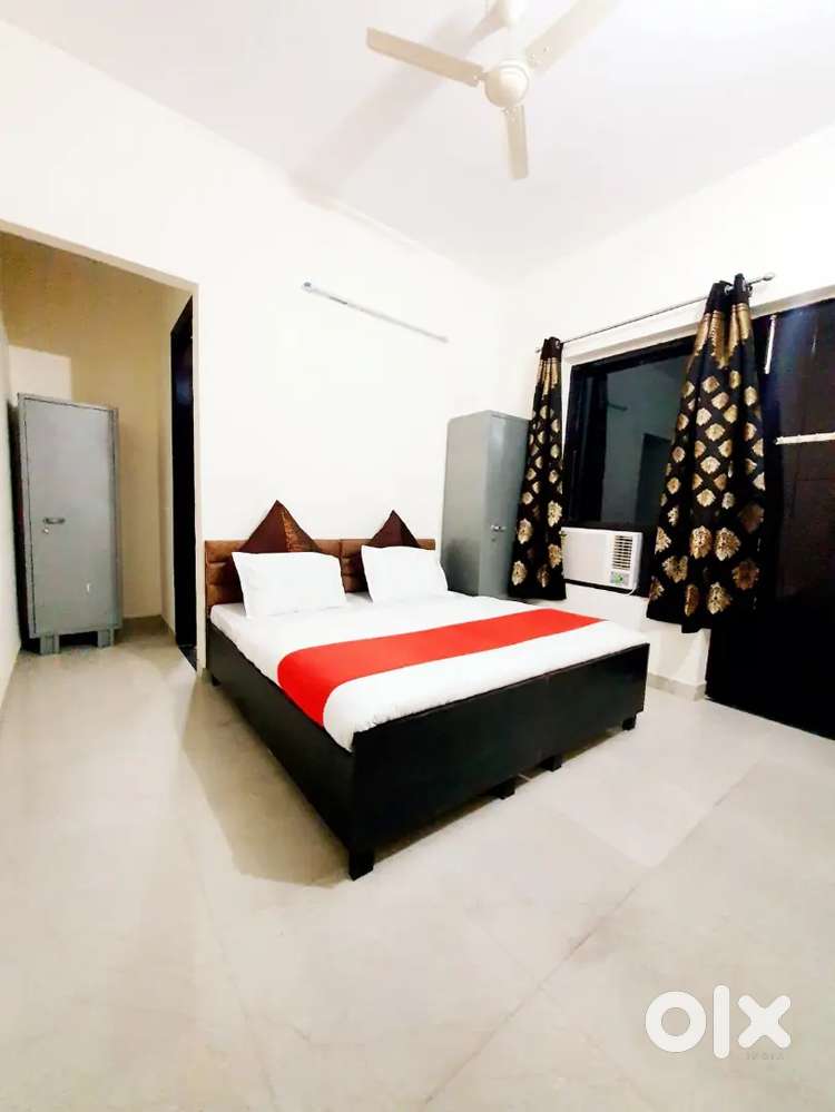 PG Near Apollo Green, Career 360, Cashify, Pinkerton, Quick Clean, JBM