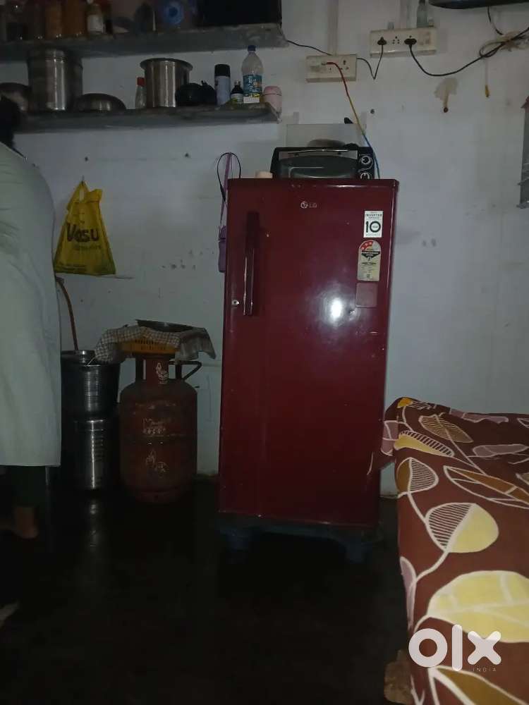 Fridge lg sari condition