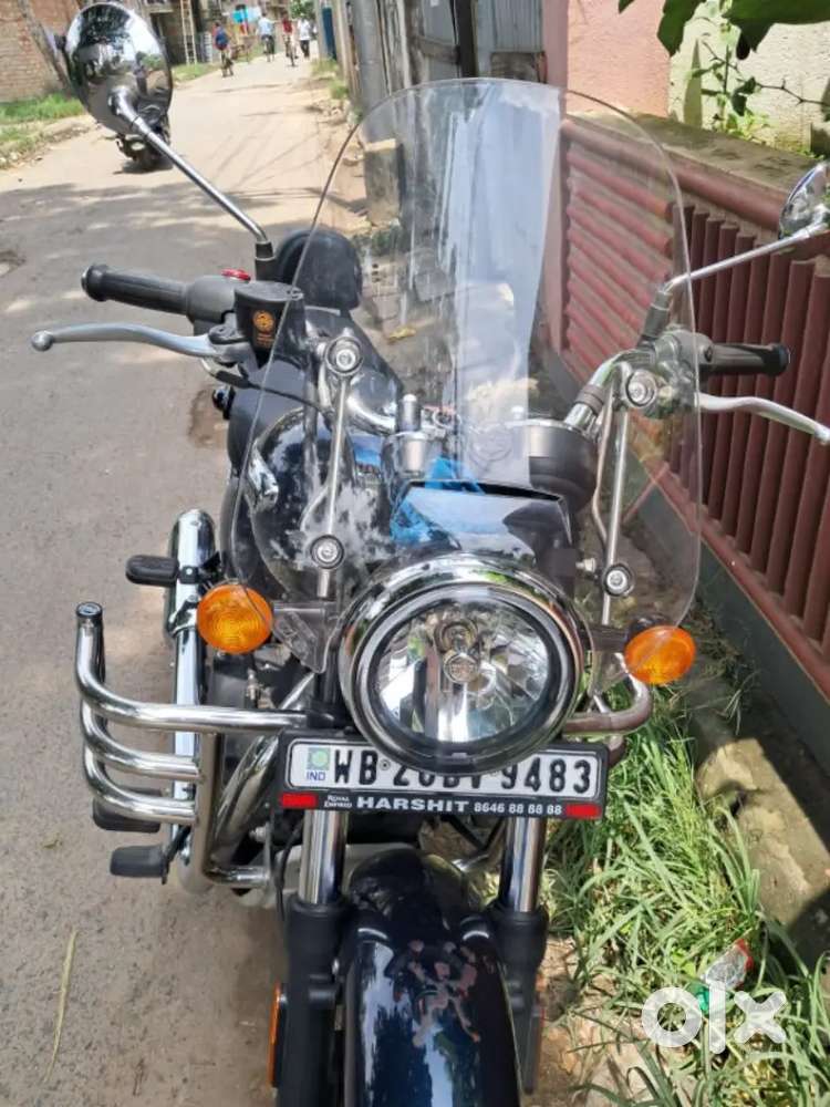 Royal Enfield Royal Enfield Meteor 350 (2024) - 2300 KM - Like New