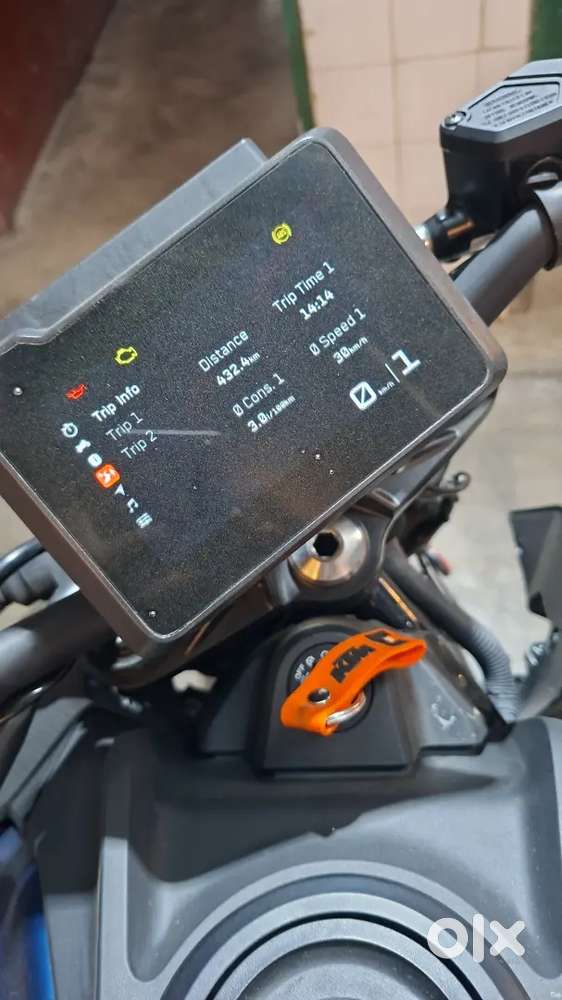 Only 10 days old duke 250..all new condition