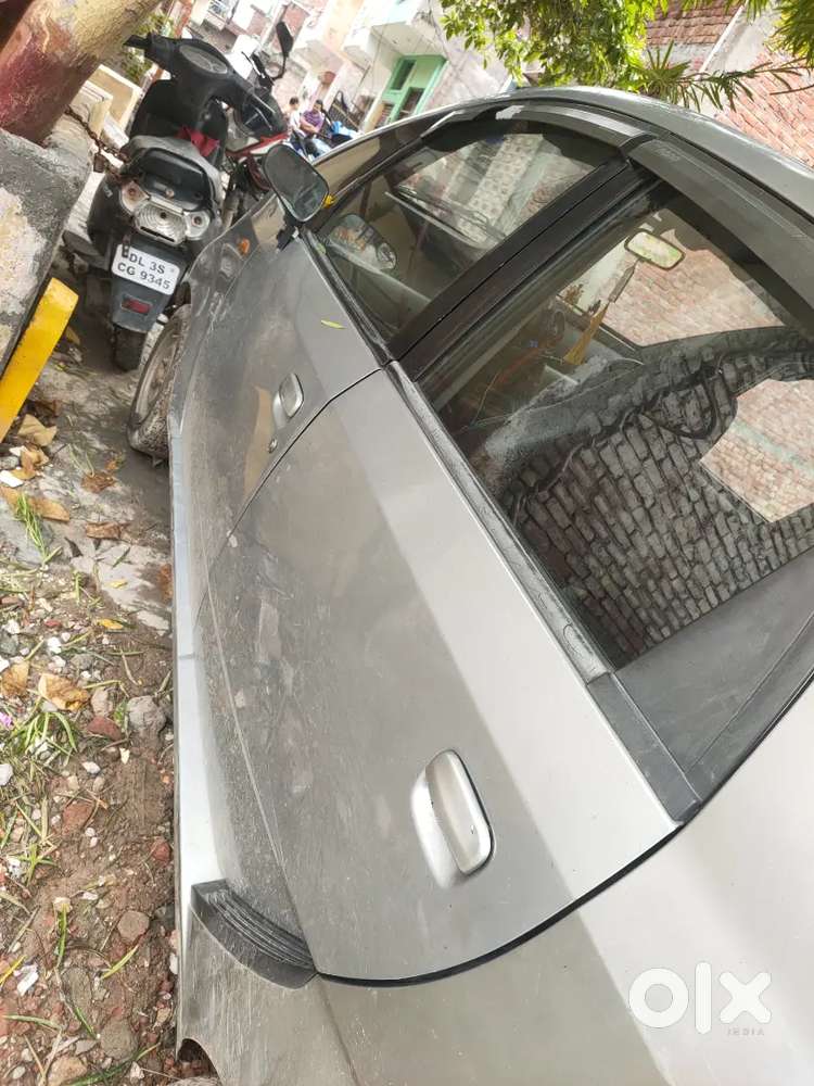 All ok h car ac bhi h full ac working h