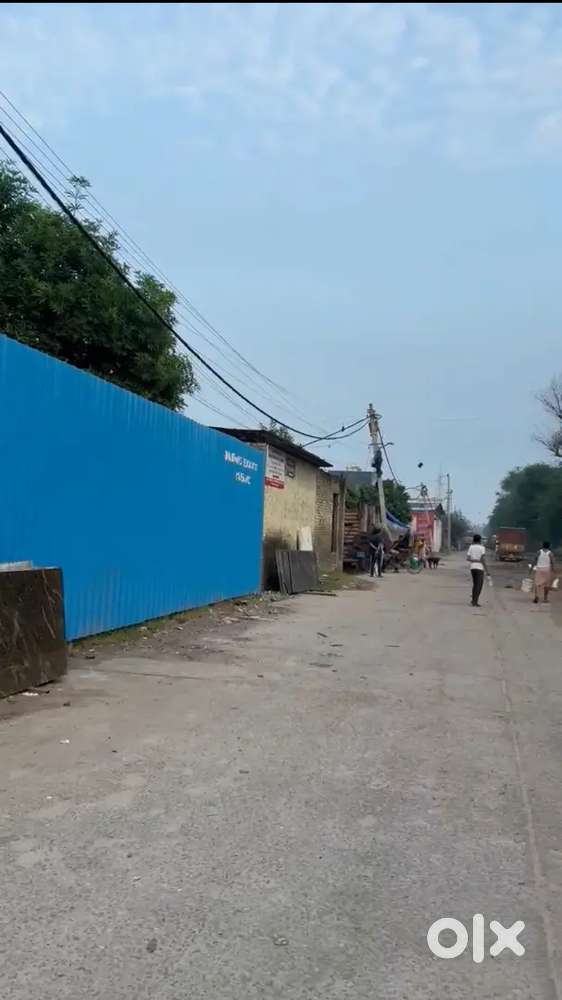 *Plot for sale L shape 200gz in khancha kunj on road